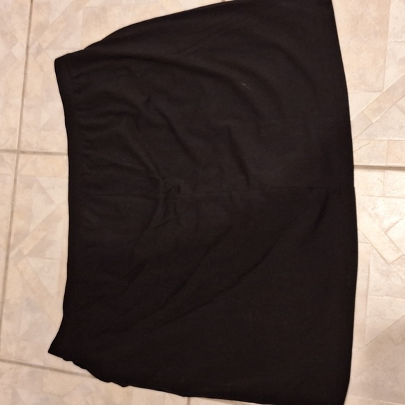 Womens Catherine's solid black stretch plus size shorts size 4X 30/32 - Picture 2 of 4